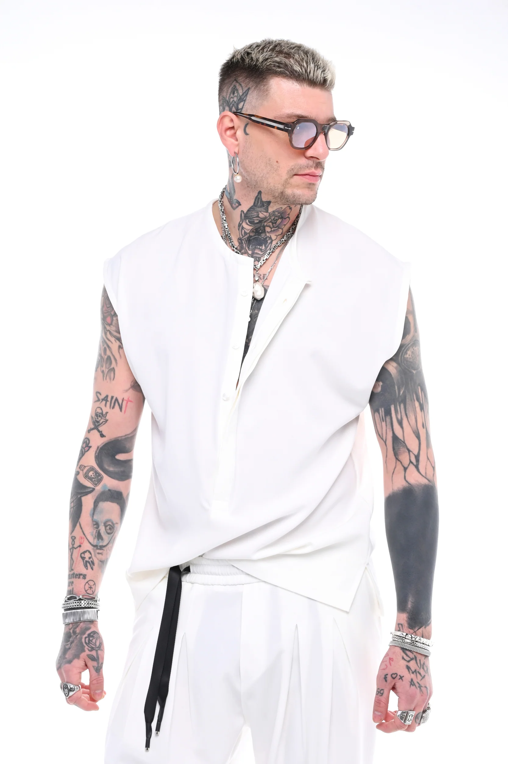 Halo Sleeveless Shirt - Image 2